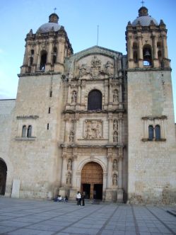 249-104 Oaxaca - Church of San Domingo.JPG